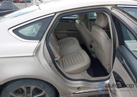 2019 Ford Fusion Sel z USA, uszkodzony, nr VIN 3FA6P0CD2KR256301